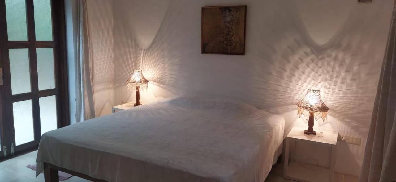 Isai Ambalam Guest House بونديتْشيري المظهر الخارجي الصورة