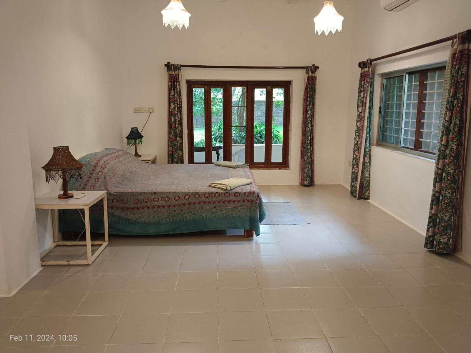 Isai Ambalam Guest House بونديتْشيري المظهر الخارجي الصورة