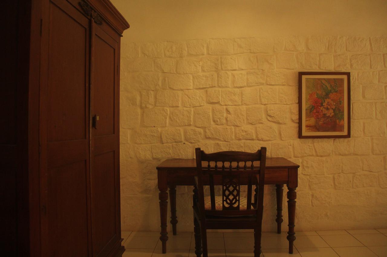 Isai Ambalam Guest House بونديتْشيري المظهر الخارجي الصورة