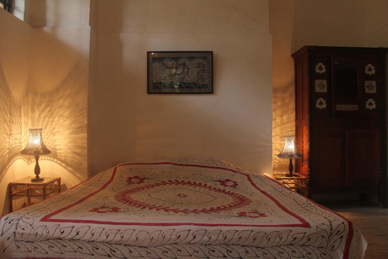 Isai Ambalam Guest House بونديتْشيري المظهر الخارجي الصورة